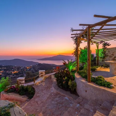 Sleeps 6 Pool Air Con Wifi